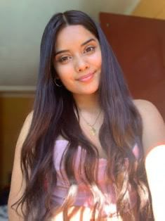 <em>CLAUDIA MERA G.</em>